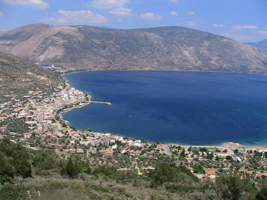 Iridanos Antikyra Exterior foto